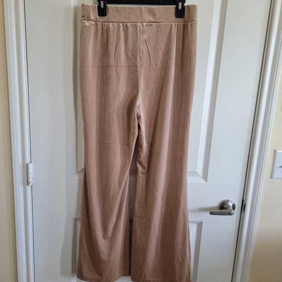 Velvet Flare pants - Picture 4 of 5